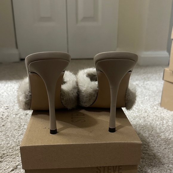 Steve Madden Priya-F Heel - Picture 3 of 5